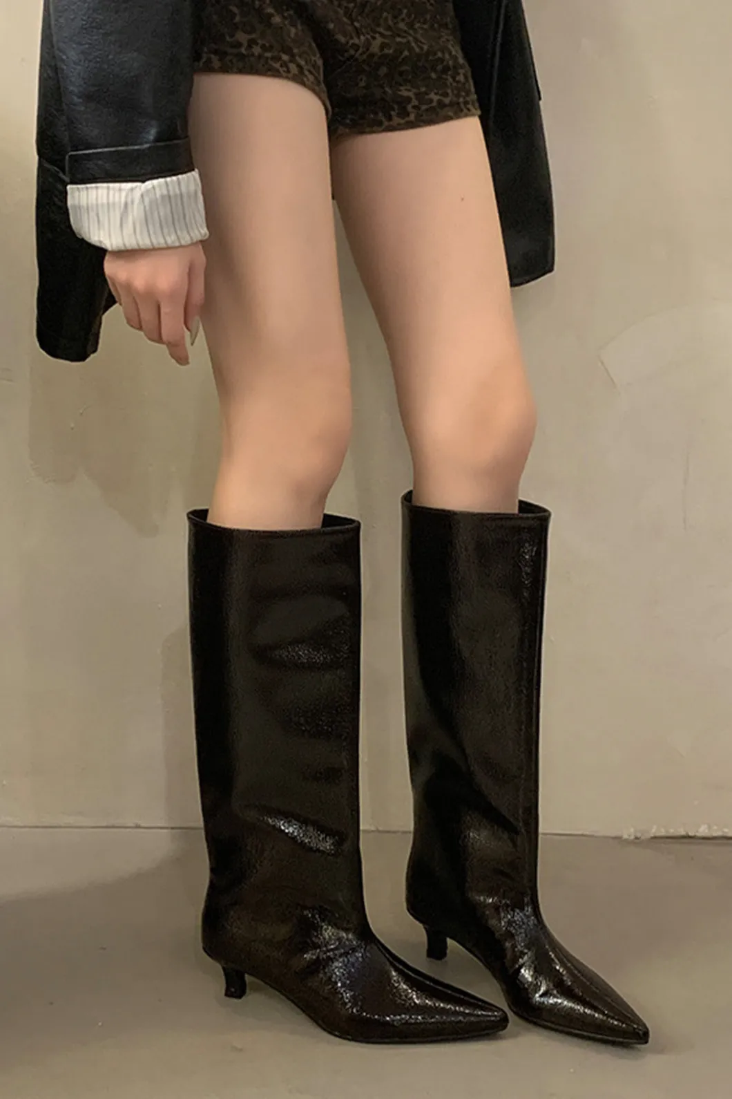 Faux Leather Textured Pointed Toe Knee High Boots>MICAS Outlet