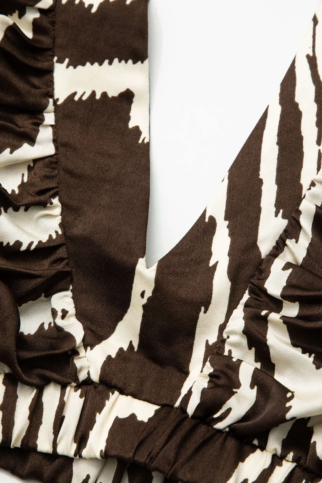 Printed V-neck Back Cut Out Crop Blouse>MICAS Discount