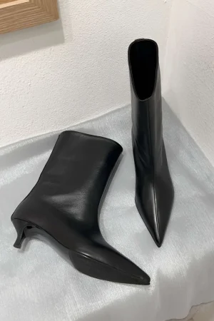 Retro Faux Leather Low Heel Pointed Toe Ankle Boots>MICAS Outlet