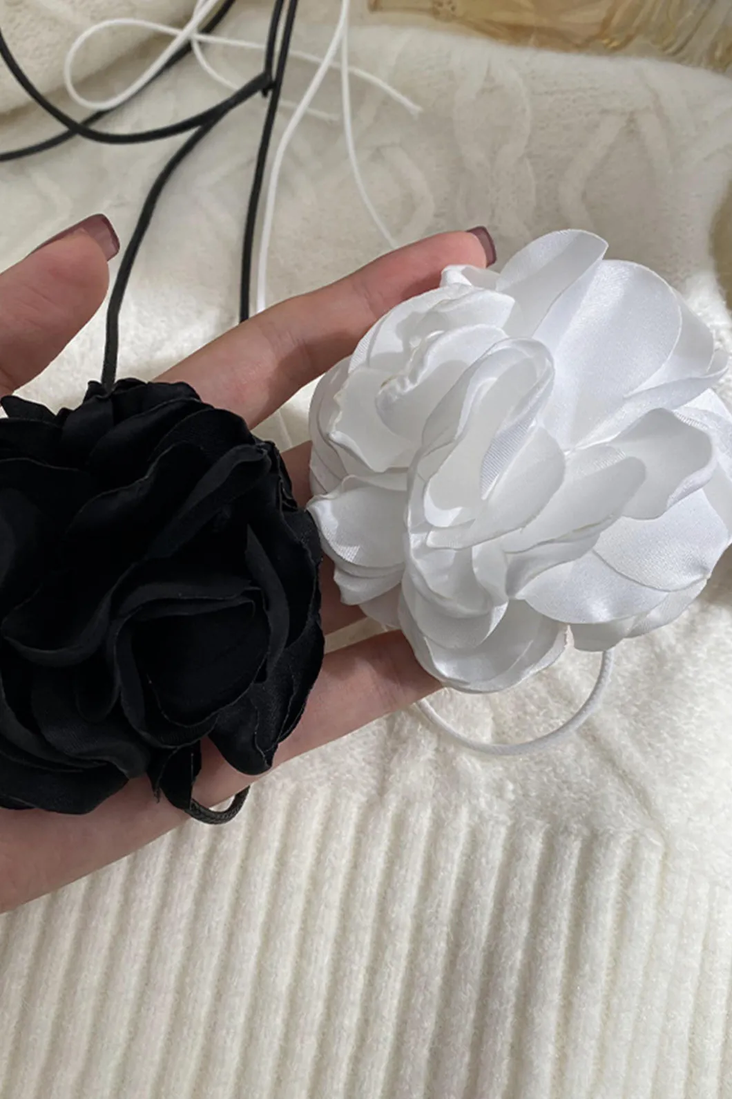 Rosette Decor Choker Necklace>MICAS Sale