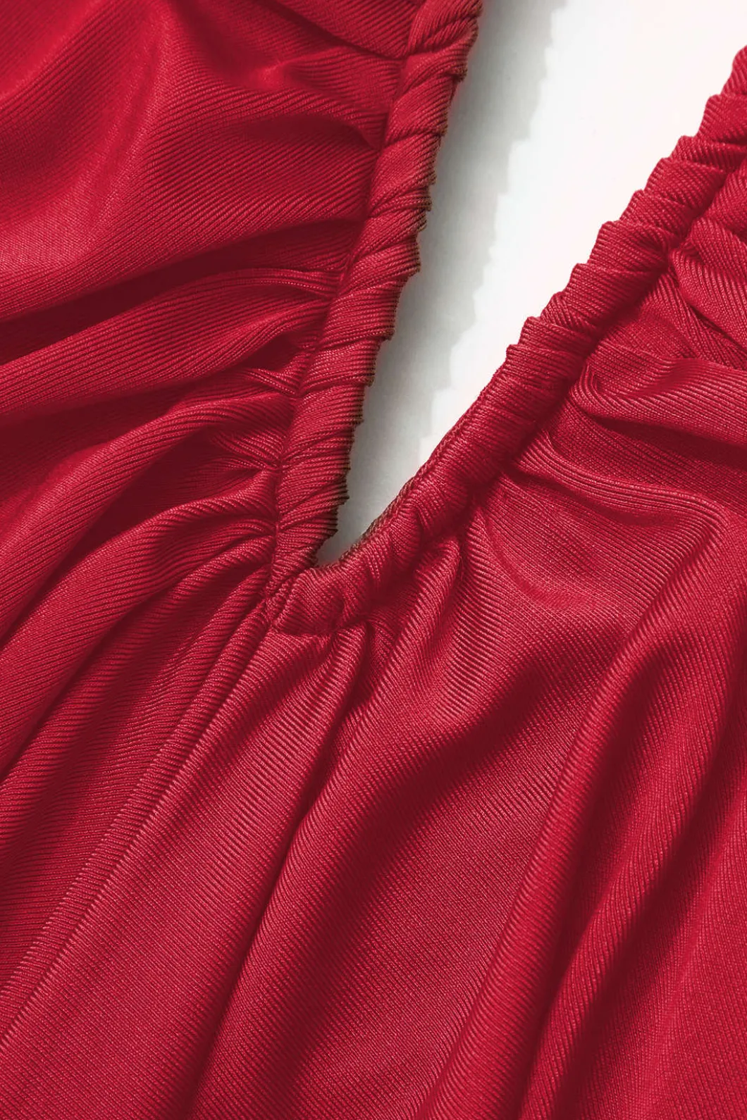 V-neck Ruched Top And V-shape Cut Waist Maxi Skirt Set>MICAS Online