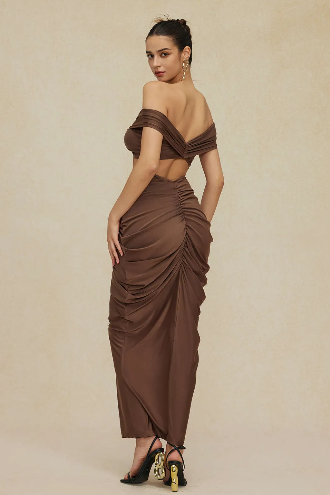 V-neck Ruched Top And V-shape Cut Waist Maxi Skirt Set>MICAS Online